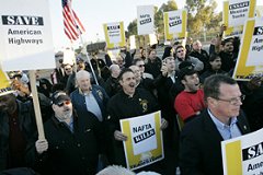 Hoffa and Teamsters Protest Mexican Trucks at Border